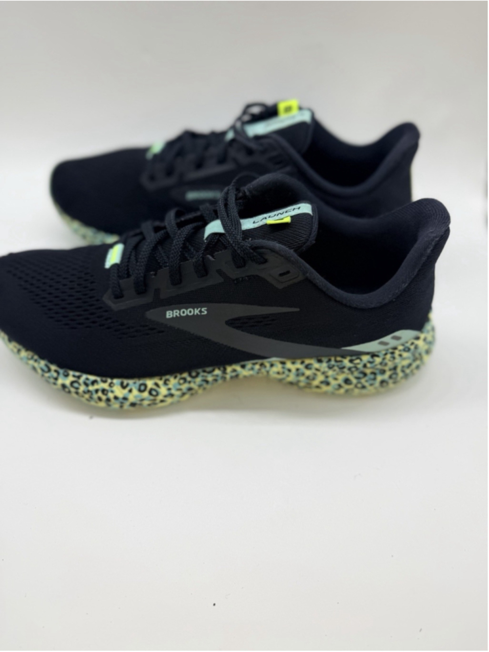 Brooks Launch 8 Electric Cheetah Women’s Size 10 Black Green Running Shoes - Picture 2 of 9